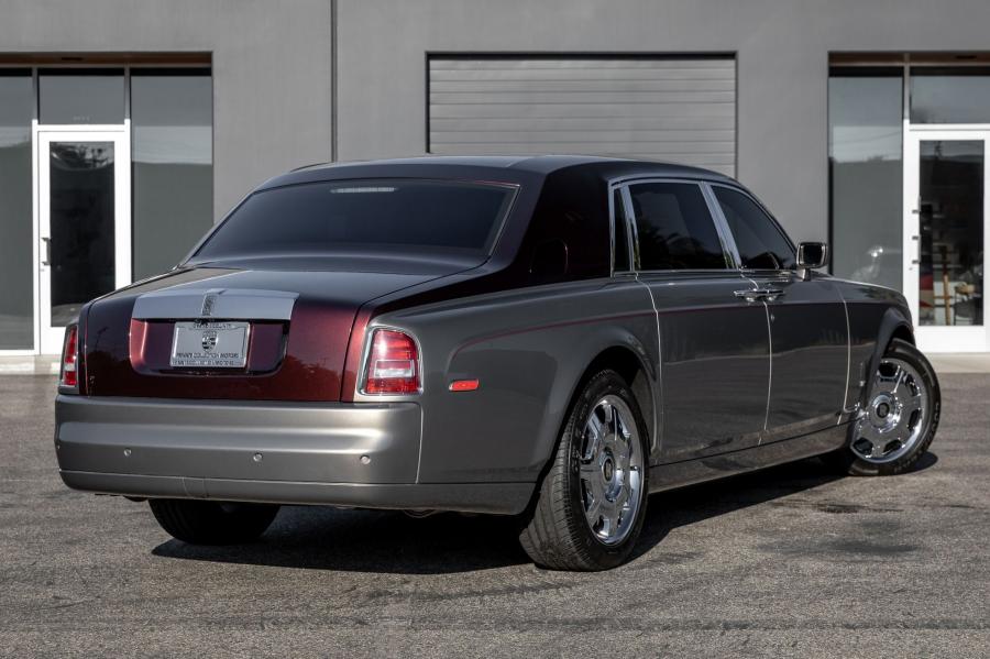  Rolls-Royce Phantom EWB 2007 года  (NA) (фото 14 из 105)